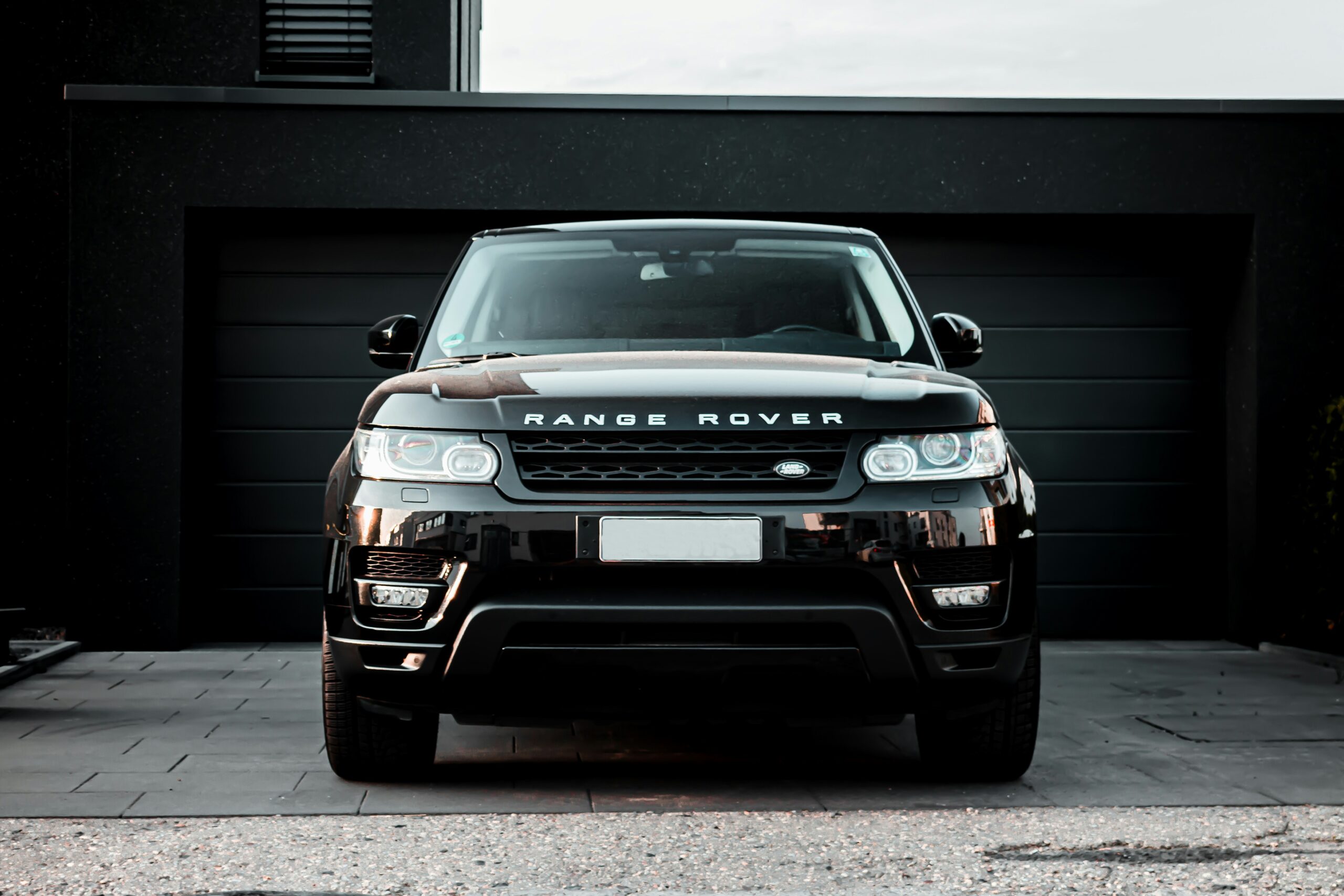 Tout savoir sur Land Rover la mythique marque de voitures