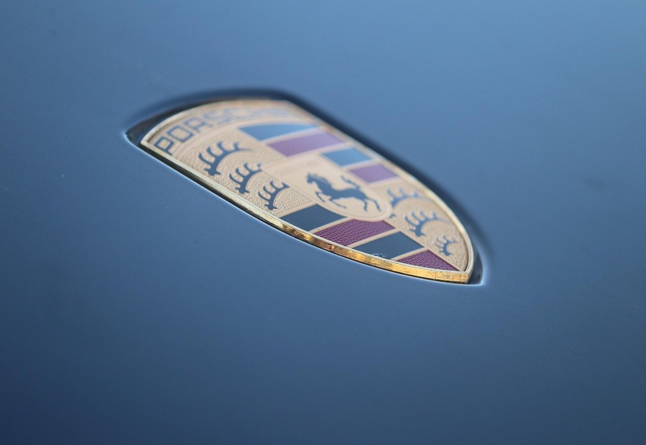 La montée en popularité des marques automobiles