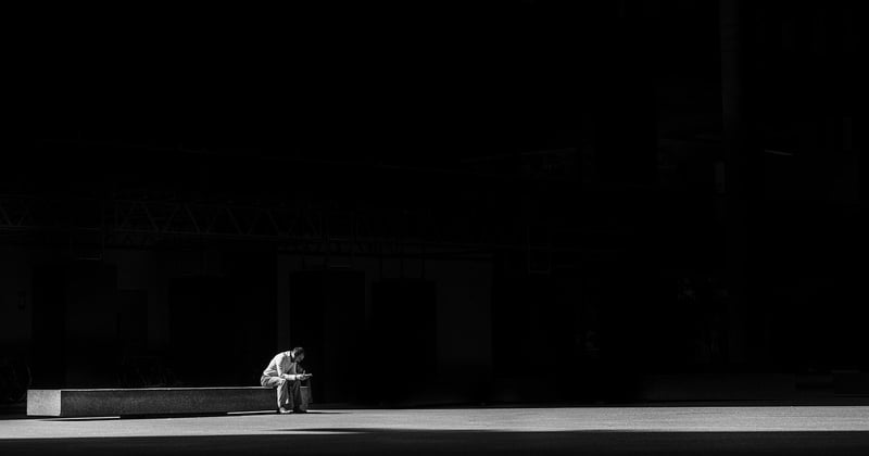 35 citations sur la solitude pour apprivoiser ses moments seuls