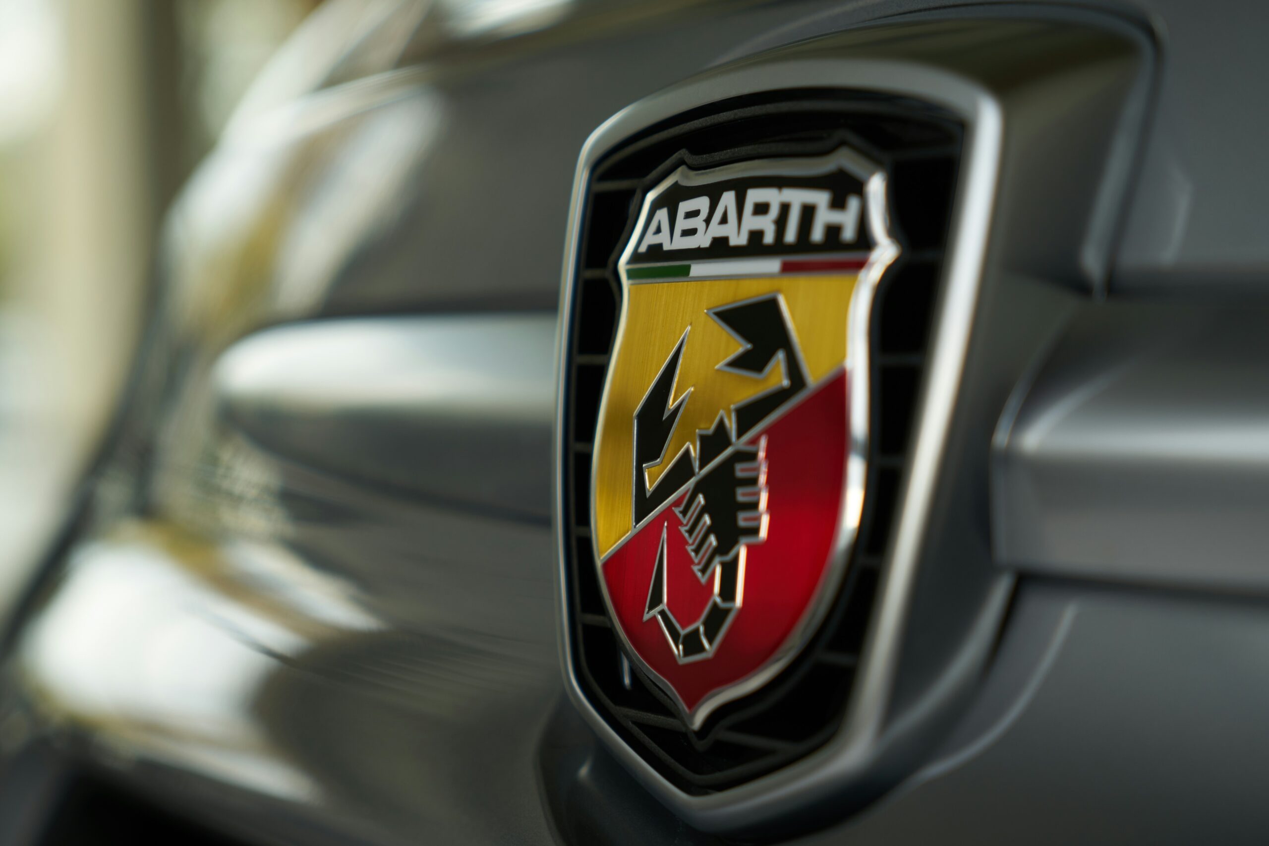 découvrez l'univers abarth : passion, performance et style. explorez notre gamme de véhicules puissants et sportifs, conçus pour les amoureux de la conduite.