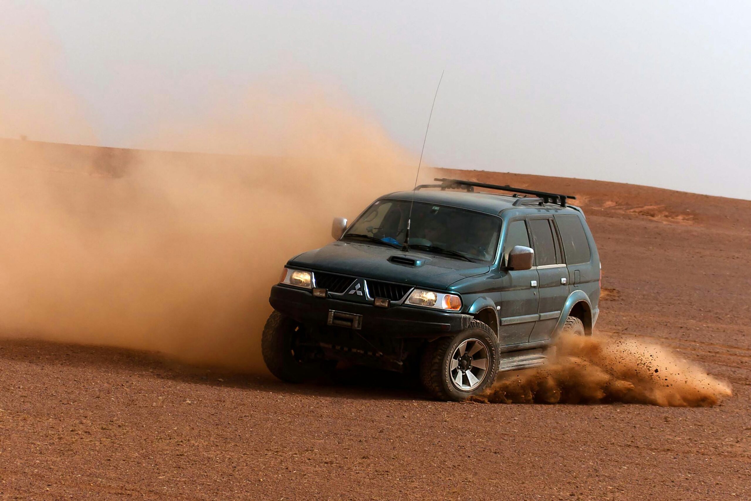 découvrez la gamme de voitures mitsubishi, des véhicules fiables et innovants pour tous les conducteurs. trouvez la voiture qui correspond à vos besoins chez mitsubishi.