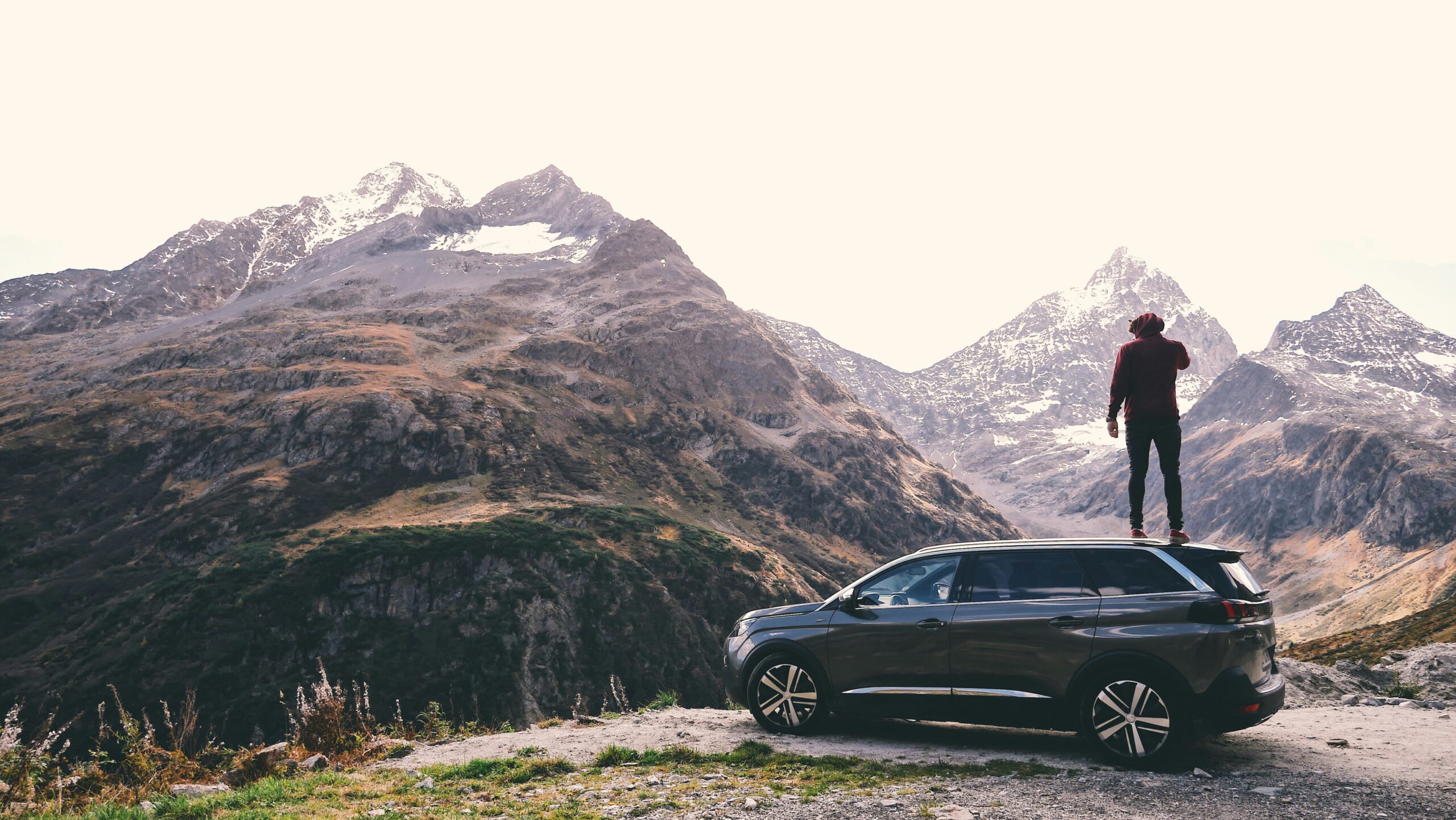 découvrez la gamme de véhicules peugeot, des voitures modernes et élégantes alliant confort et performance. trouvez le modèle qui vous convient parmi notre large sélection.