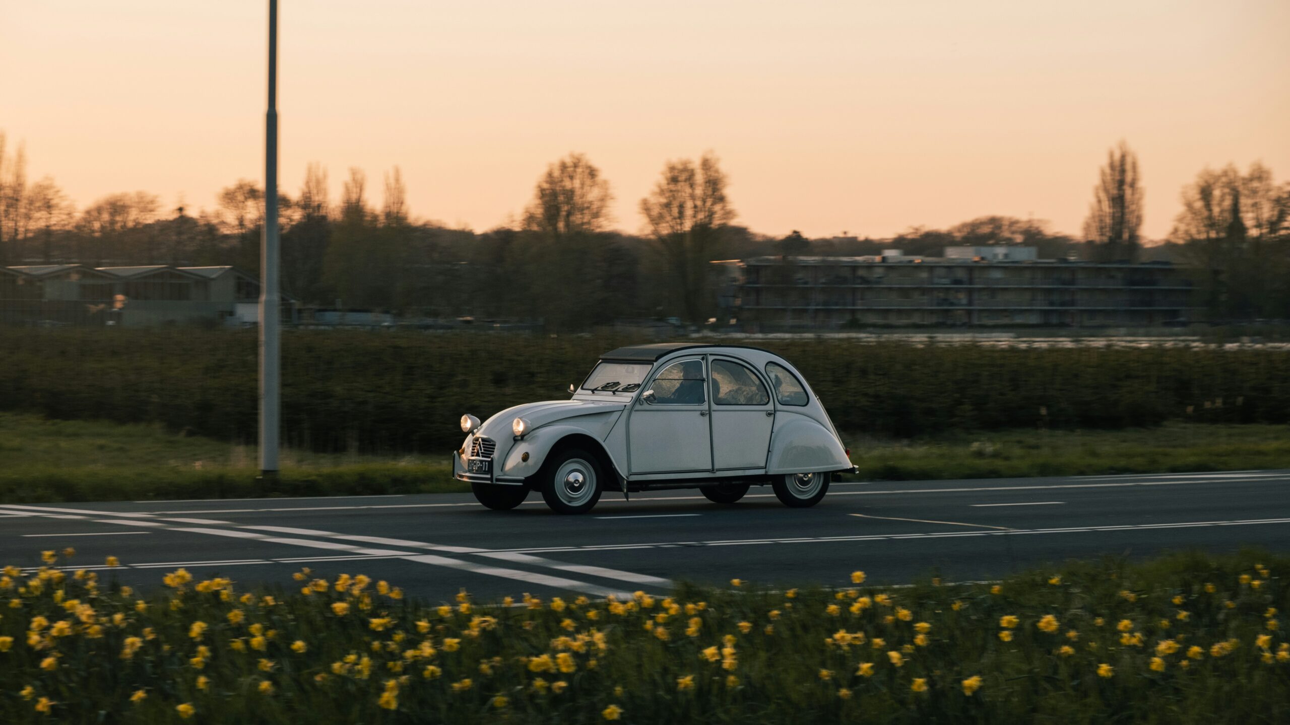 découvrez la gamme citroën c, des voitures au design innovant et aux performances exceptionnelles. trouvez le modèle qui vous convient et découvrez l'expérience citroën c unique.