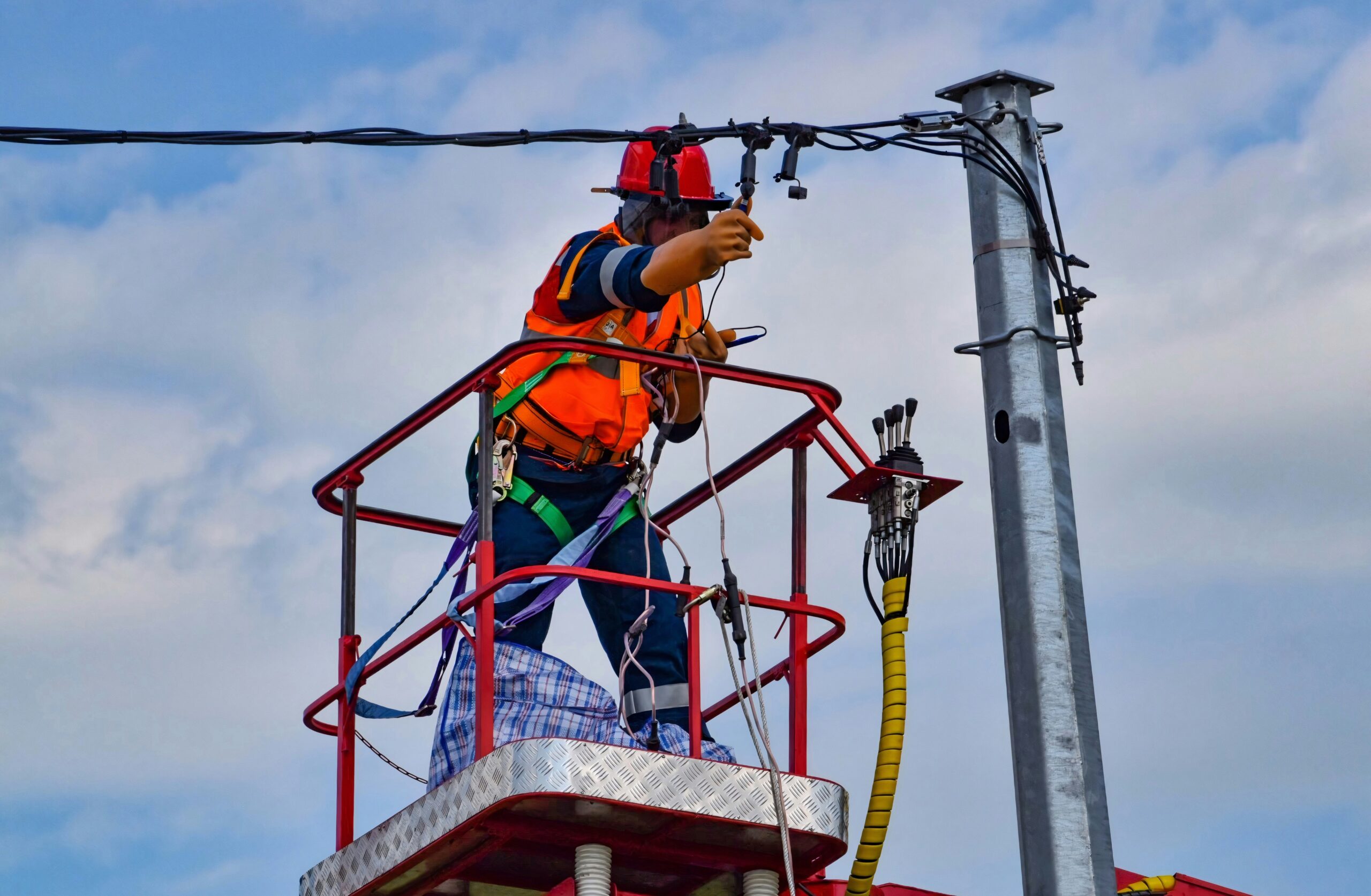 découvrez nos services de maintenance pour assurer la fiabilité et la performance de vos équipements et installations. contactez-nous pour des solutions de maintenance sur mesure.