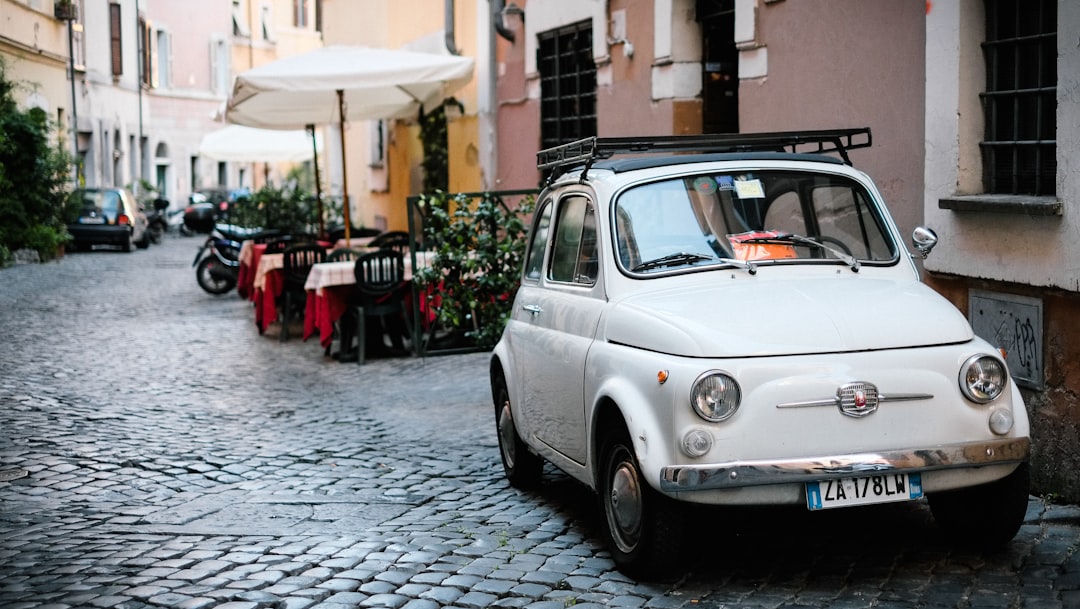 découvrez les problèmes courants rencontrés par les propriétaires de fiat qubo. apprenez à identifier et résoudre les pannes fréquentes pour garantir le bon fonctionnement de votre véhicule.