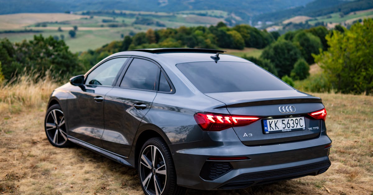 découvrez la nouvelle audi s3 2024, un bijou de technologie et de performance. avec son design audacieux, ses caractéristiques innovantes et une conduite dynamique, la s3 2024 redéfinit le plaisir de conduite dans la catégorie des compactes sportives.